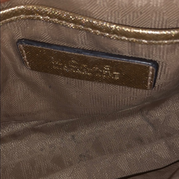 Michael Kors metallic gold bag in great condition - Picture 4 of 8